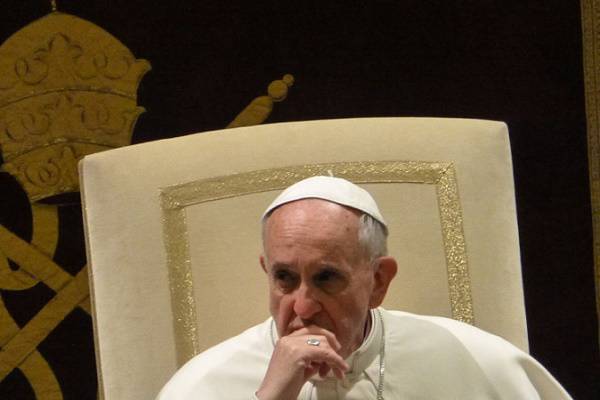 1024px-Franciscus-PP-740x493