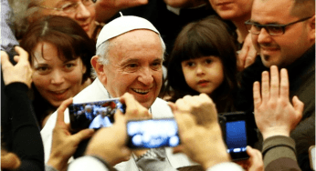 Papa Francesco: sono spesso i poveri e i sofferenti ad insegnarci la speranza