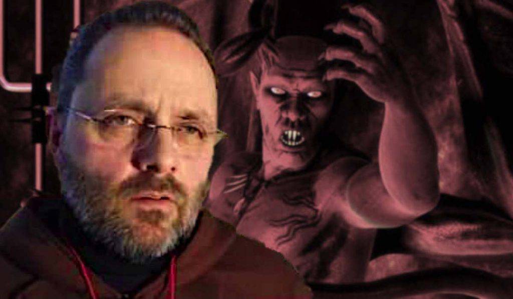 padre carlin satana è un nemico