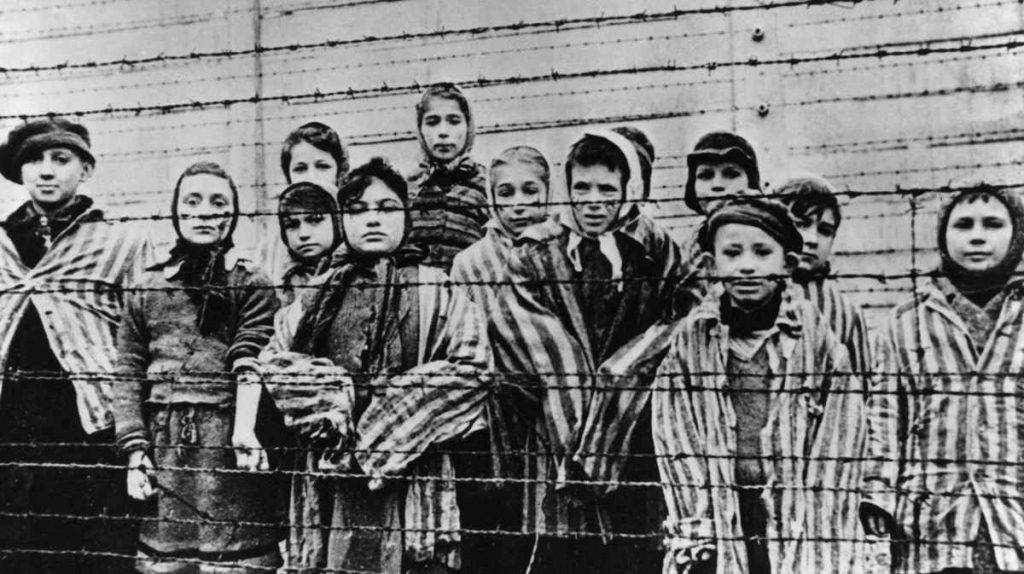 La Shoah Una Pagina Amara E Disumana Della Storia La Shoah Una Pagina Amara E Disumana Della Storia