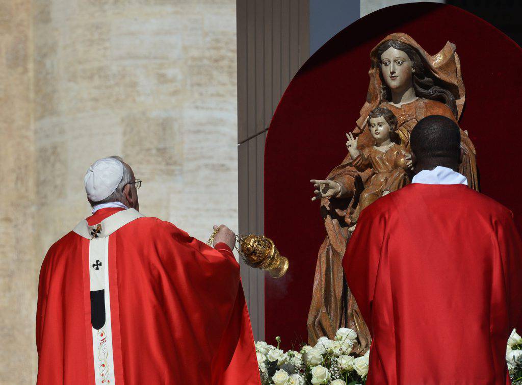 Papa Francesco istituisce la festa in onore di Maria Madre della Chiesa