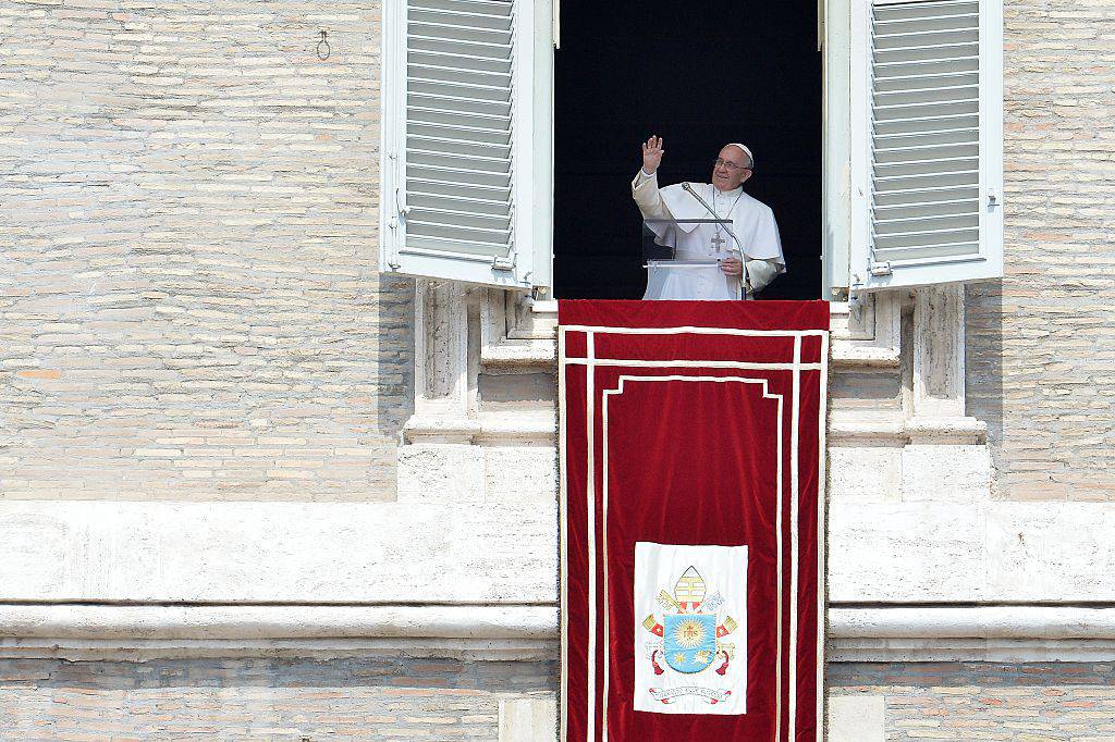 Alfie Evans, l'appello del Papa: "Preghiamo affinché ogni malato venga trattato con dignità"