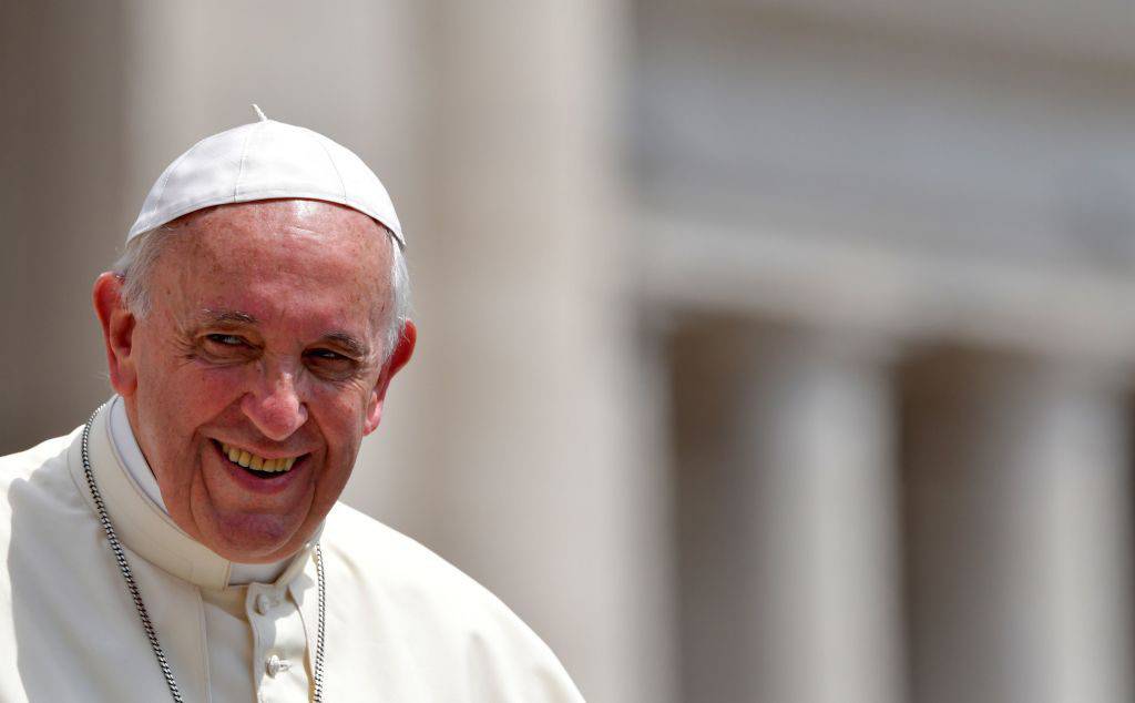La bufala su papa Bergoglio che scomunica Matteo Salvini