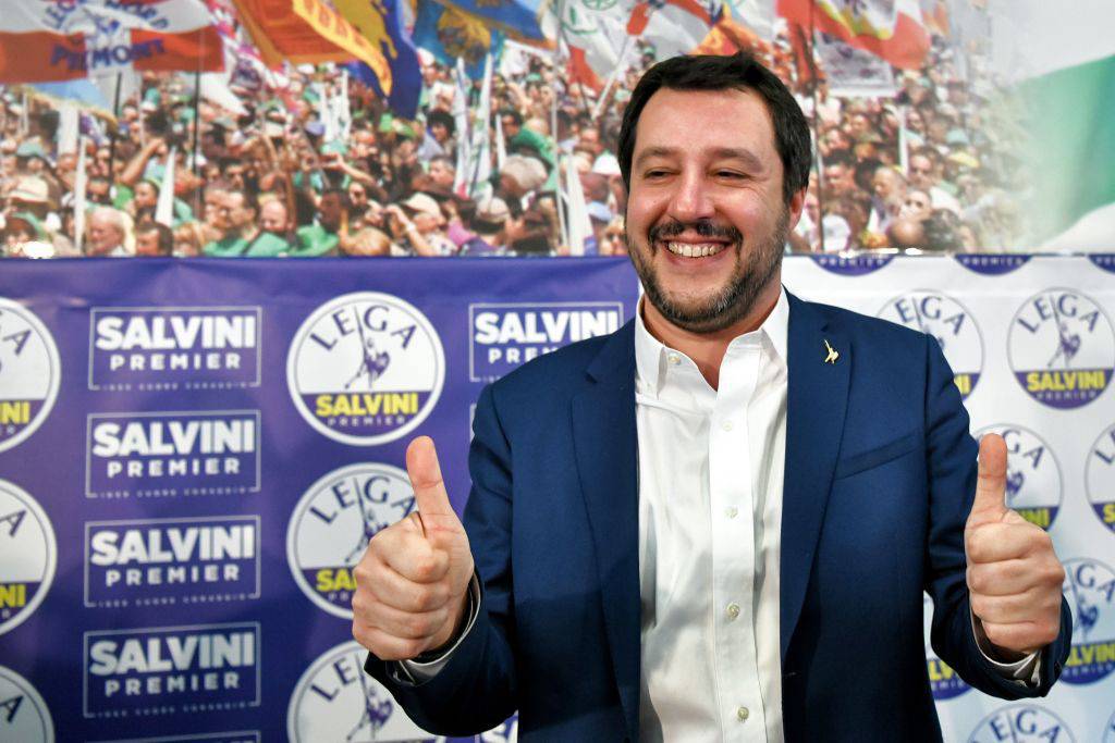 Salvini ribadisce la sua priorità: "Porte aperte solo ai migranti per bene"