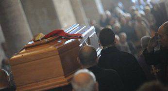 Funerali: il dolore merita rispetto! A Lecce si è passato il limite
