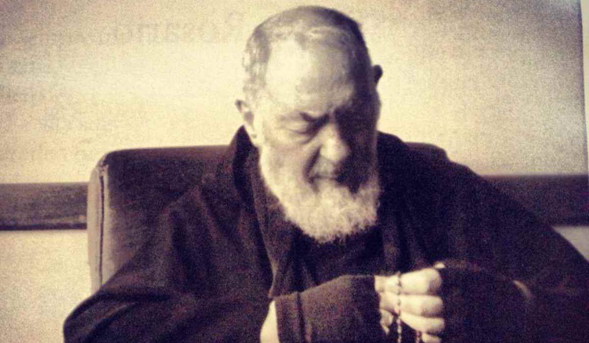 Padre Pio Perche Quel Profumo Di Santita Dalle Sue Bende