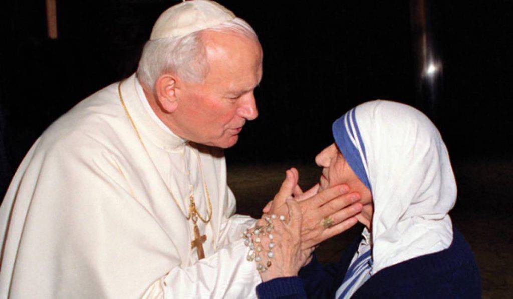 Santi: Madre Teresa con Giovanni Paolo II