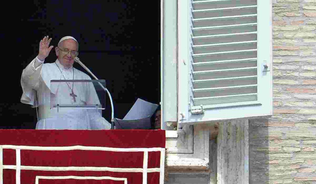 papa francesco regina coeli