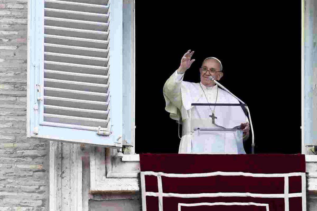 angelus papa francesco