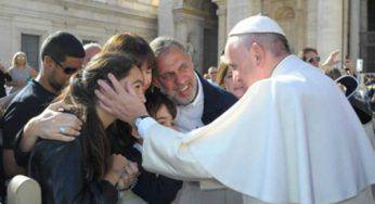 Papa Francesco: “A luglio, preghiamo per tutte le famiglie” – VIDEO