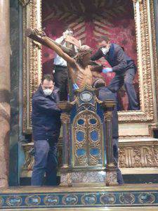 Trasferimento del Crocifisso miracoloso in Piazza San Pietro 