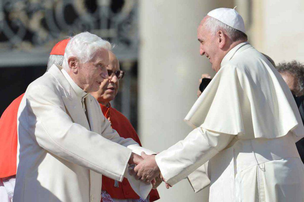papa benedetto e papa francesco