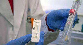 Coronavirus, vaccino: primi dosi a fine anno. Firmato l’accordo