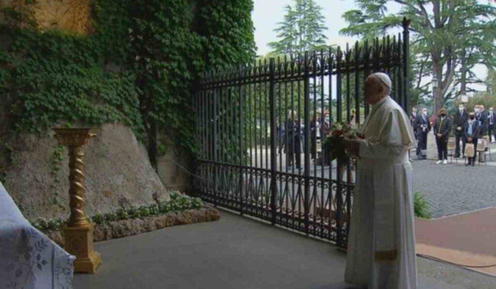 Papa Francesco rosario pandemia