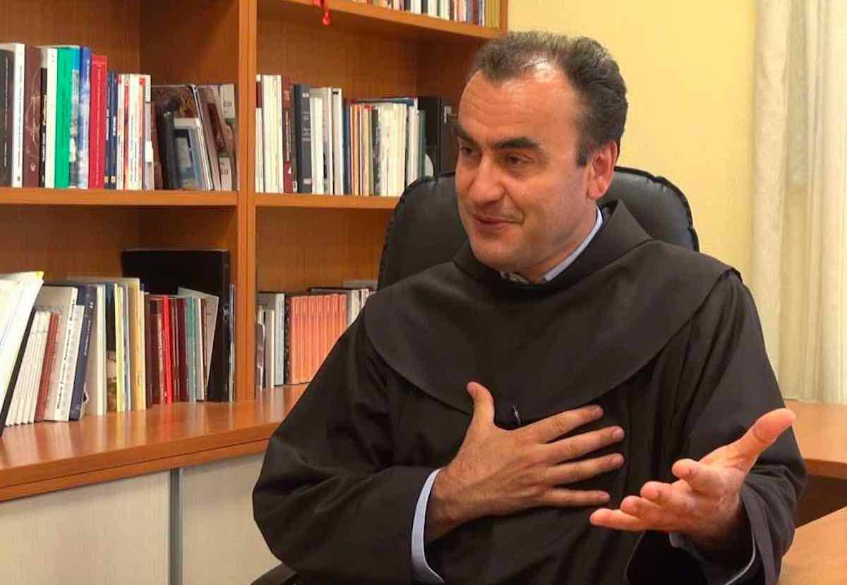 Padre Marinko Sakota risponde alla domanda se si terrà o no il festival dei Giovani 2020 a Medjugorje