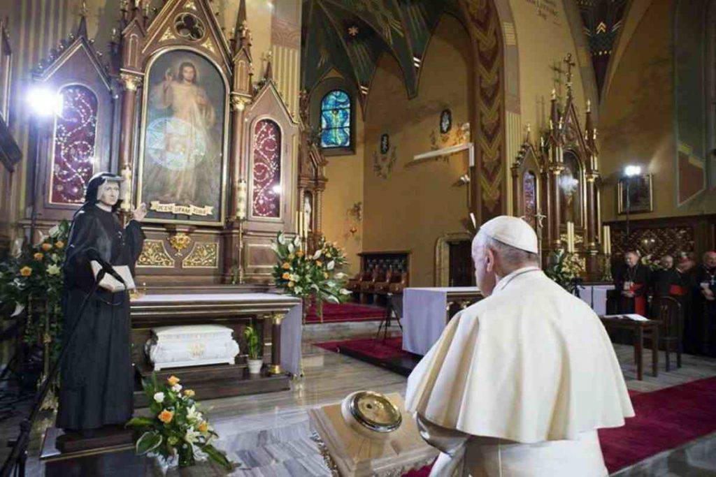 papa francesco e suor faustina