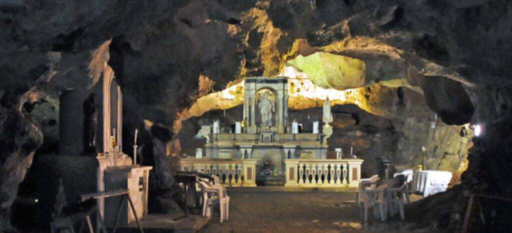 Grotta San Michele arcangelo