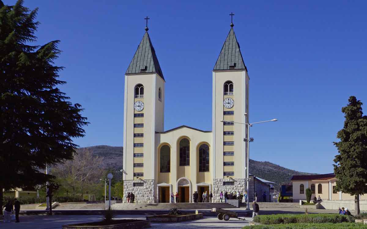 Chiesa di Medjugorje con non l'abbiamo mai vista