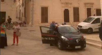 Lizzano: il sindaco ordina ai carabinieri “prendete quelli in chiesa!”