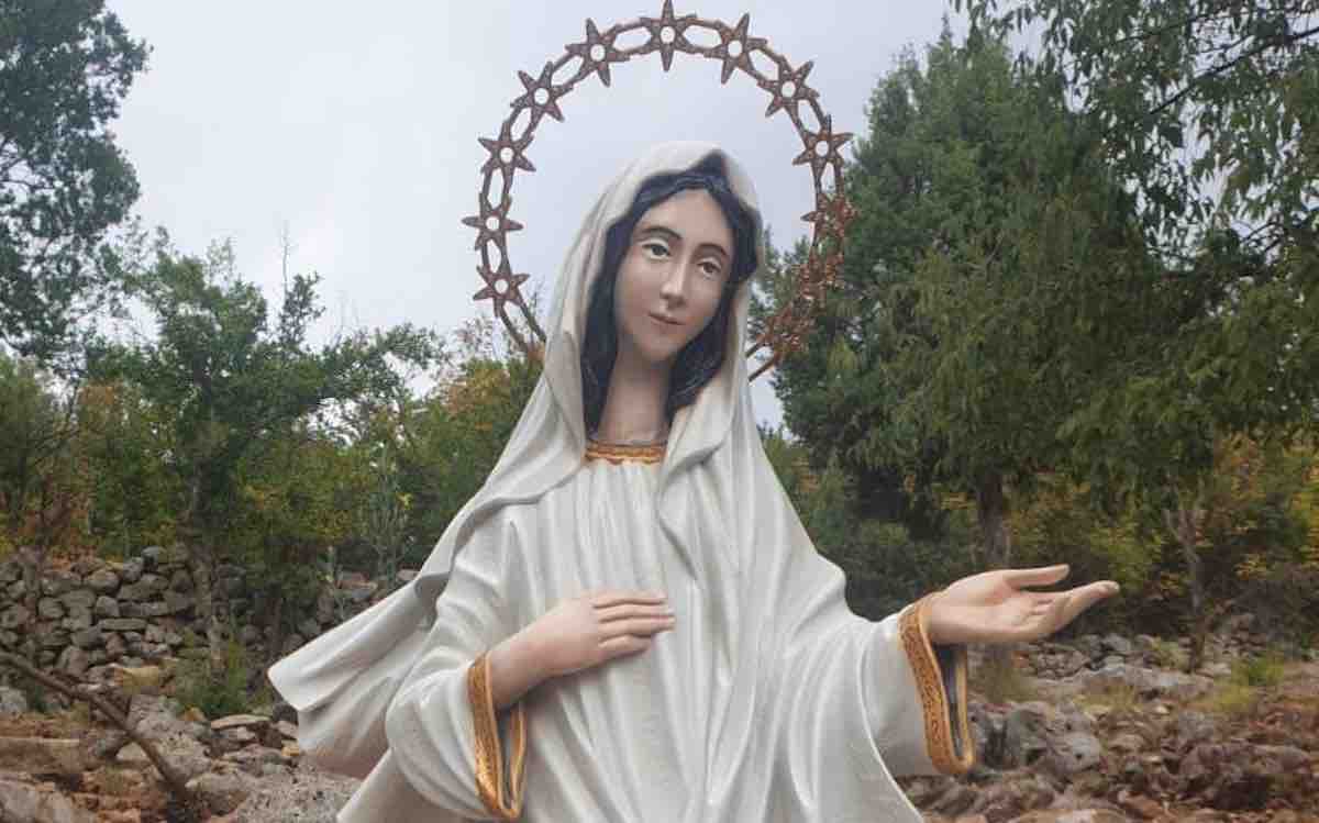 la vera statua della madonna di medjugorje