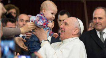 Papa Francesco: l’importanza della voce dei bambini in chiesa