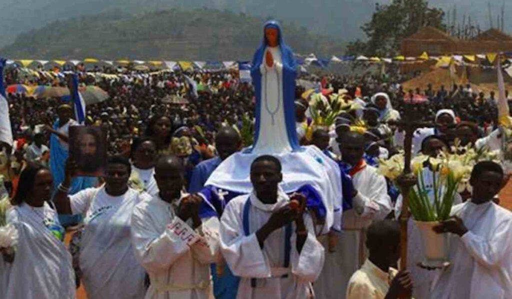 Madonna di Kibeho, cominciano le apparizioni