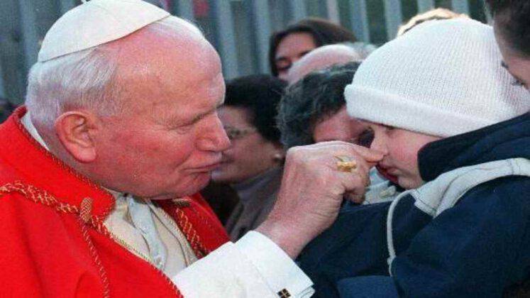 Santo Natale: la preghiera di Giovanni Paolo II a Gesù Bambino