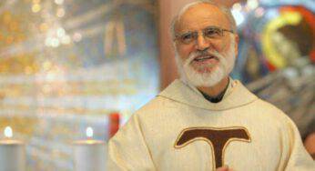Padre Raniero Cantalamessa: “Vi accompagno al Natale”