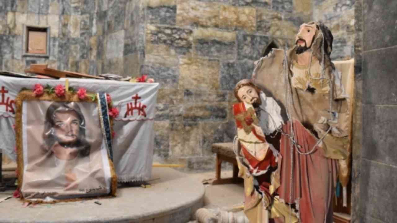 Natale siria altare guerra cristo