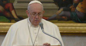 Angelus: Il Papa lancia il suo appello agli Stati Uniti d’America  