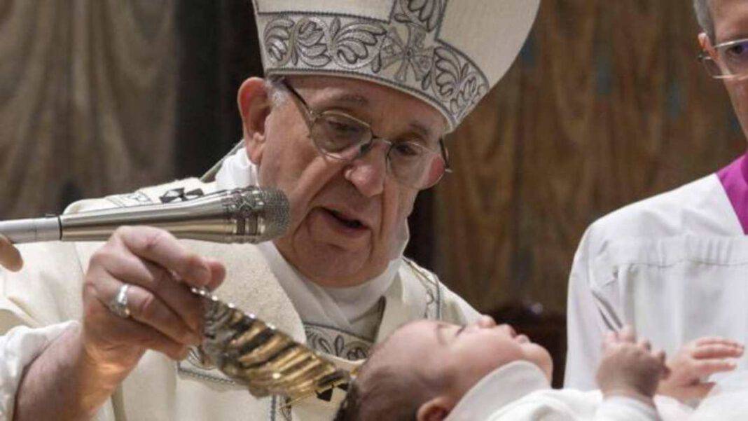 Papa Francesco: "è importante ricordare il giorno del nostro Battesimo"