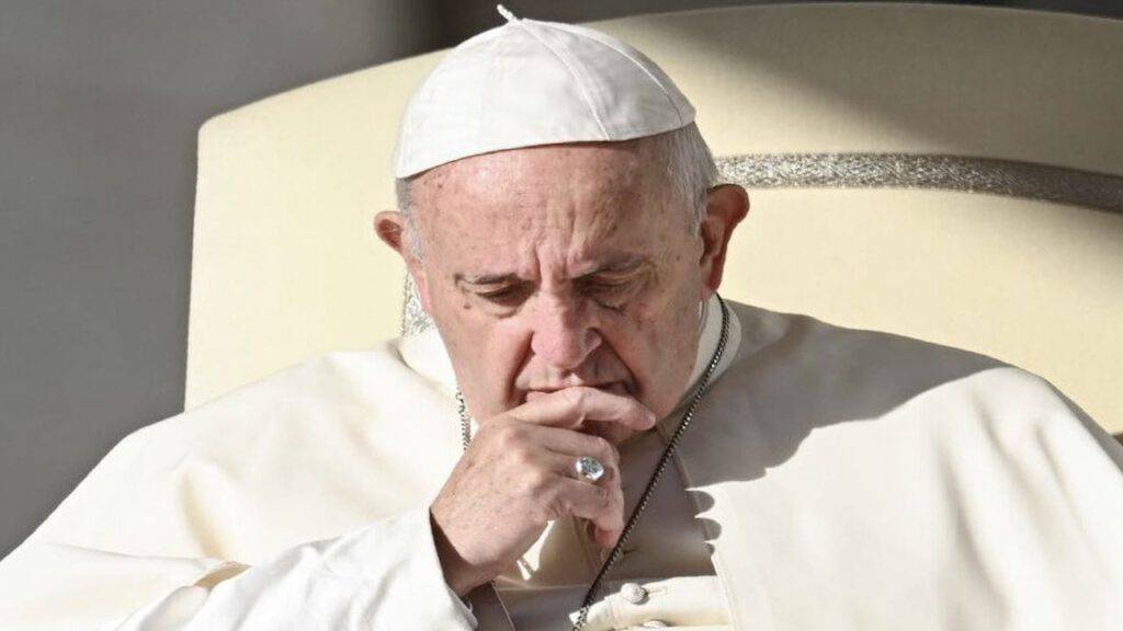 Papa Francesco preoccupato