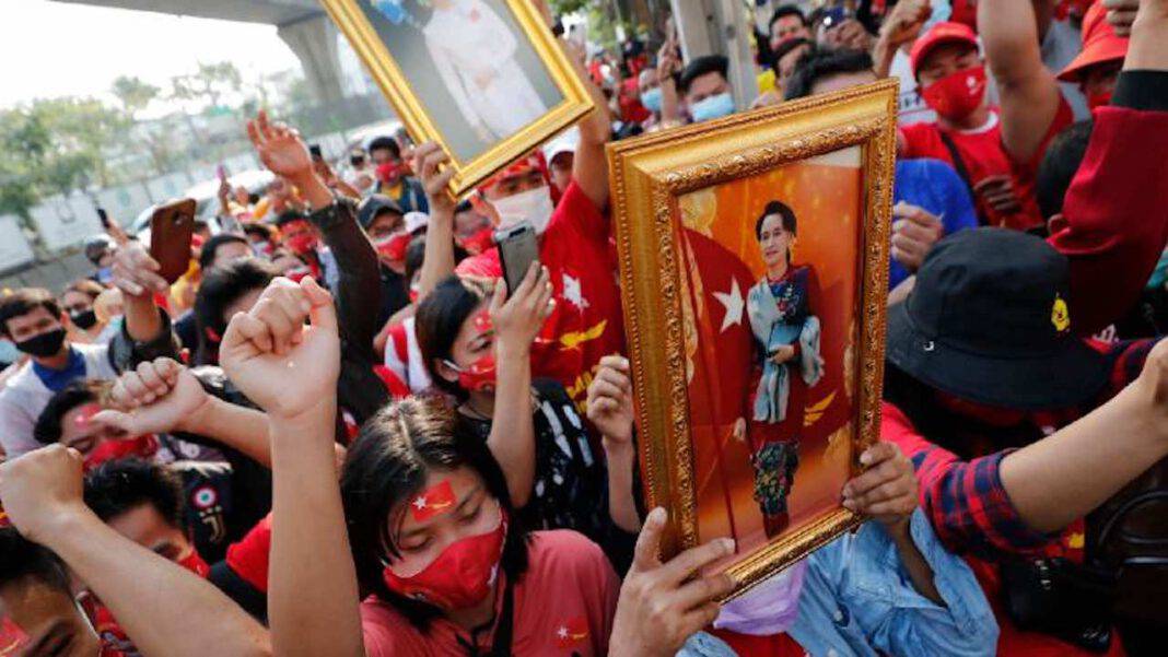 Dopo il colpo di stato, la Chiesa invita il popolo alla preghiera