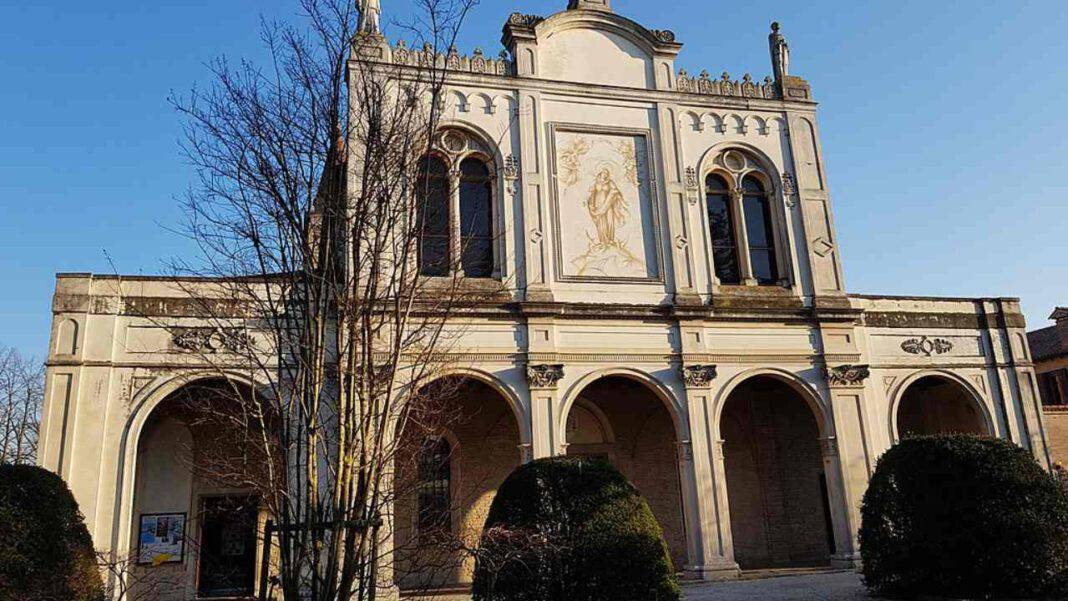 Santuario Madonna delle Grazie il miracolo avviene attraverso il bimbo Santuario Madonna delle Grazie il miracolo avviene attraverso il bimbo