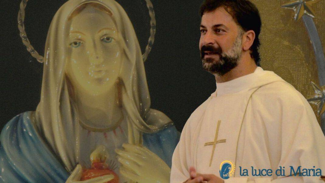 Corona Alle Lacrime Della Madonna Sacerdote guarisce miracolosamente davanti alle lacrime della Madonna