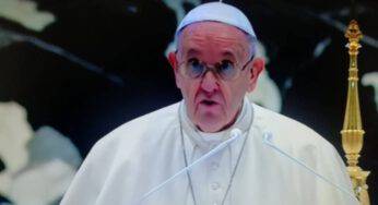 Messaggio Urbi et Orbi: il Papa prega per la fine della pandemia