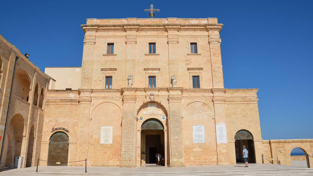 Basilica di Santa Maria de Finibus Terrae