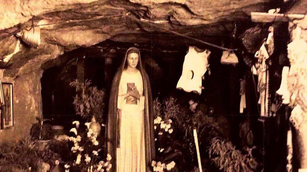 Madonna Delle Tre Fontane Miracoli La Madonna ha promesso miracoli alle Tre Fontane e così è stato