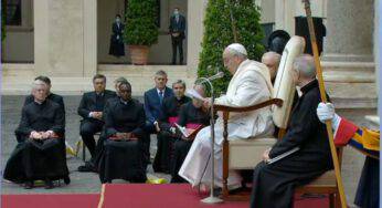 Udienza generale, il Papa: i principali ostacoli alla preghiera e come superarli