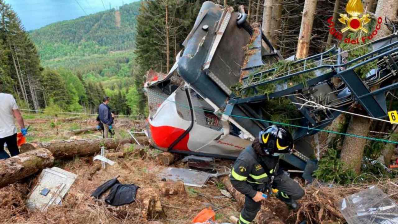 tragedia funivia a stresa