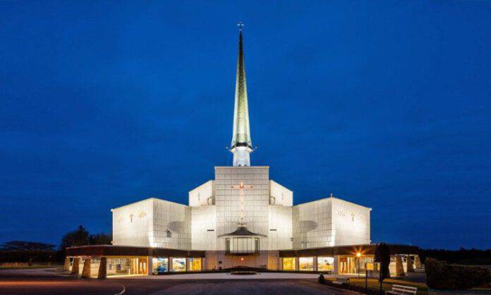 Rosario 10 maggio in diretta dal Santuario mariano in Irlanda