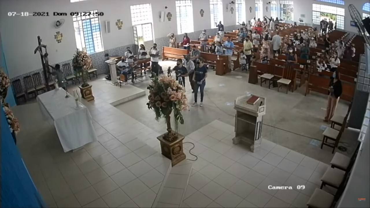 brasile violenza in chiesa