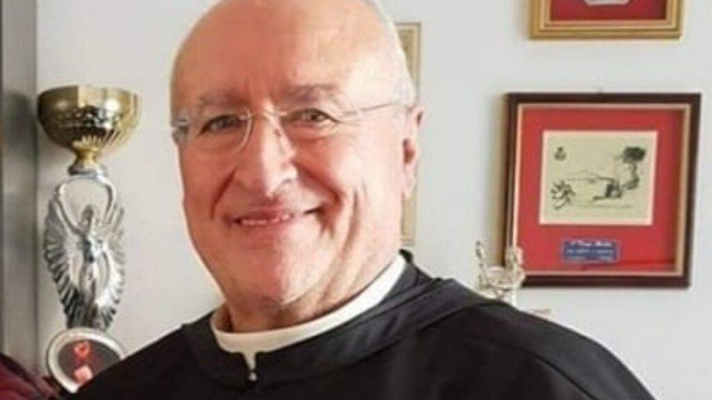 Pioggia di Miracoli dopo la morte del sacerdote esorcista Pioggia di Miracoli dopo la morte del sacerdote esorcista
