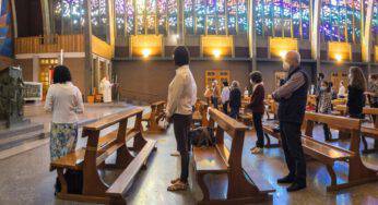 L’appello dei liturgisti: la Messa non è uno spettacolo!