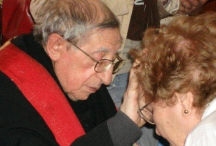 Padre Matteo La Grua: questa è la preghiera più potente contro il male