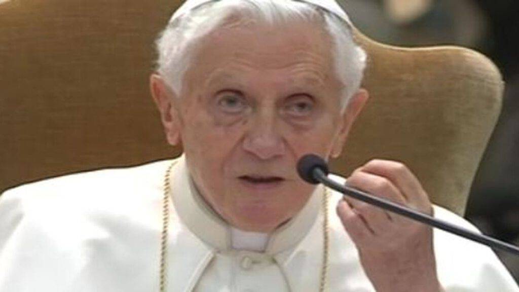 Vaticano | Voce autorevole difende Ratzinger: “Troppi vogliono colpirlo” Vaticano | Voce autorevole difende Ratzinger: “Troppi vogliono colpirlo”