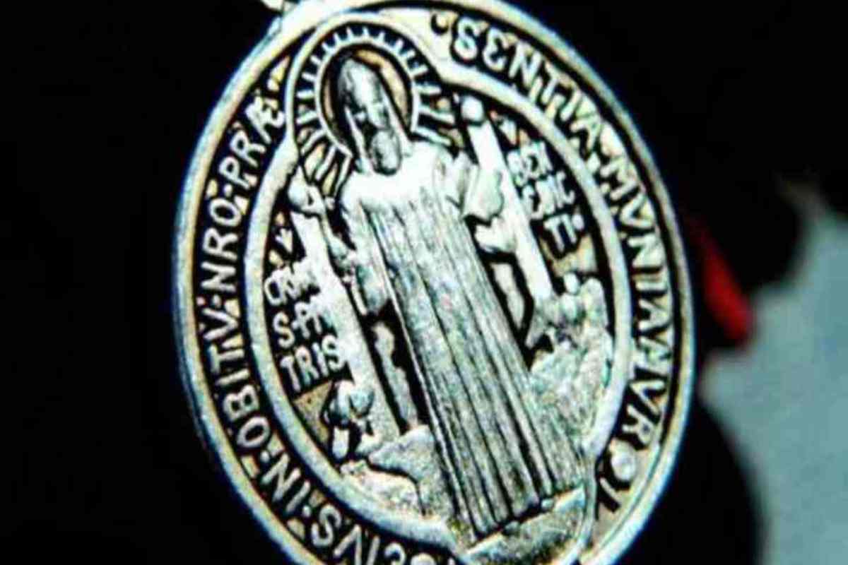 Benefici medaglia di San Benedetto