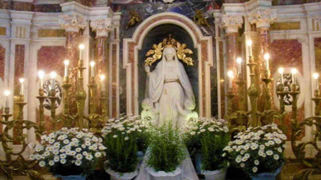 365 giorni con Maria: 21 maggio | Affida il suo prezioso messaggio a cinque bambine 365 giorni con Maria: 21 maggio | Affida il suo prezioso messaggio a cinque bambine