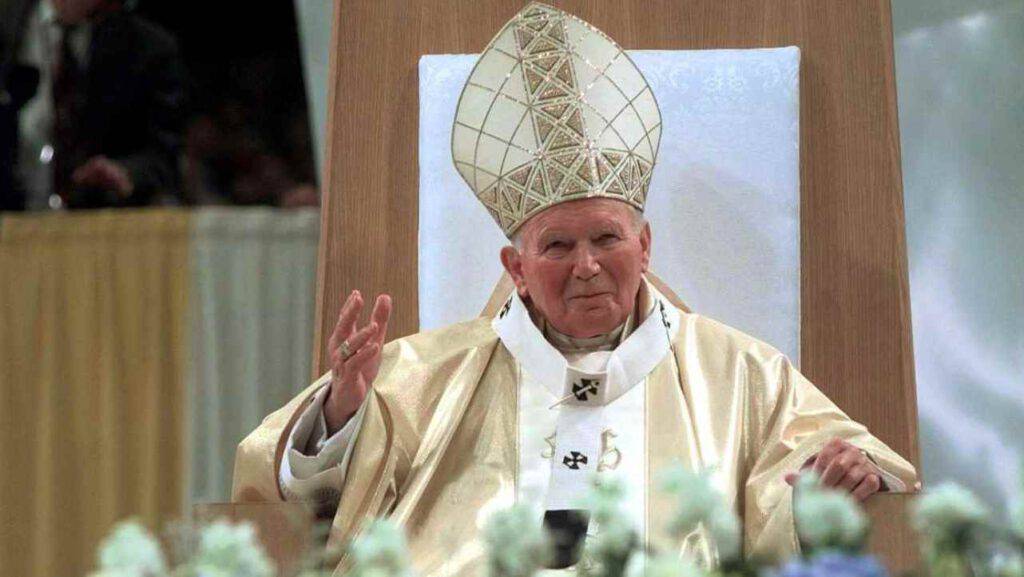 Oggi 18 maggio, Giovanni Paolo II: il suo commovente grazie a chi gli ha dato la vita Oggi 18 maggio, Giovanni Paolo II: il suo commovente grazie a chi gli ha dato la vita