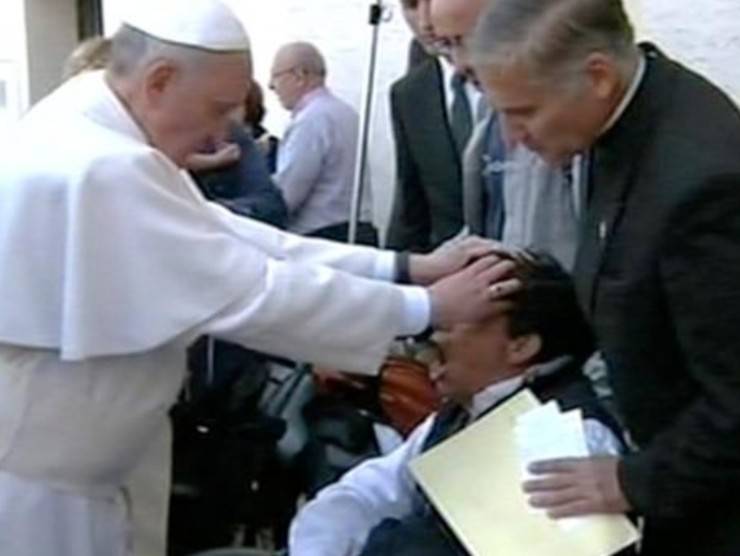 papa francesco esorcista